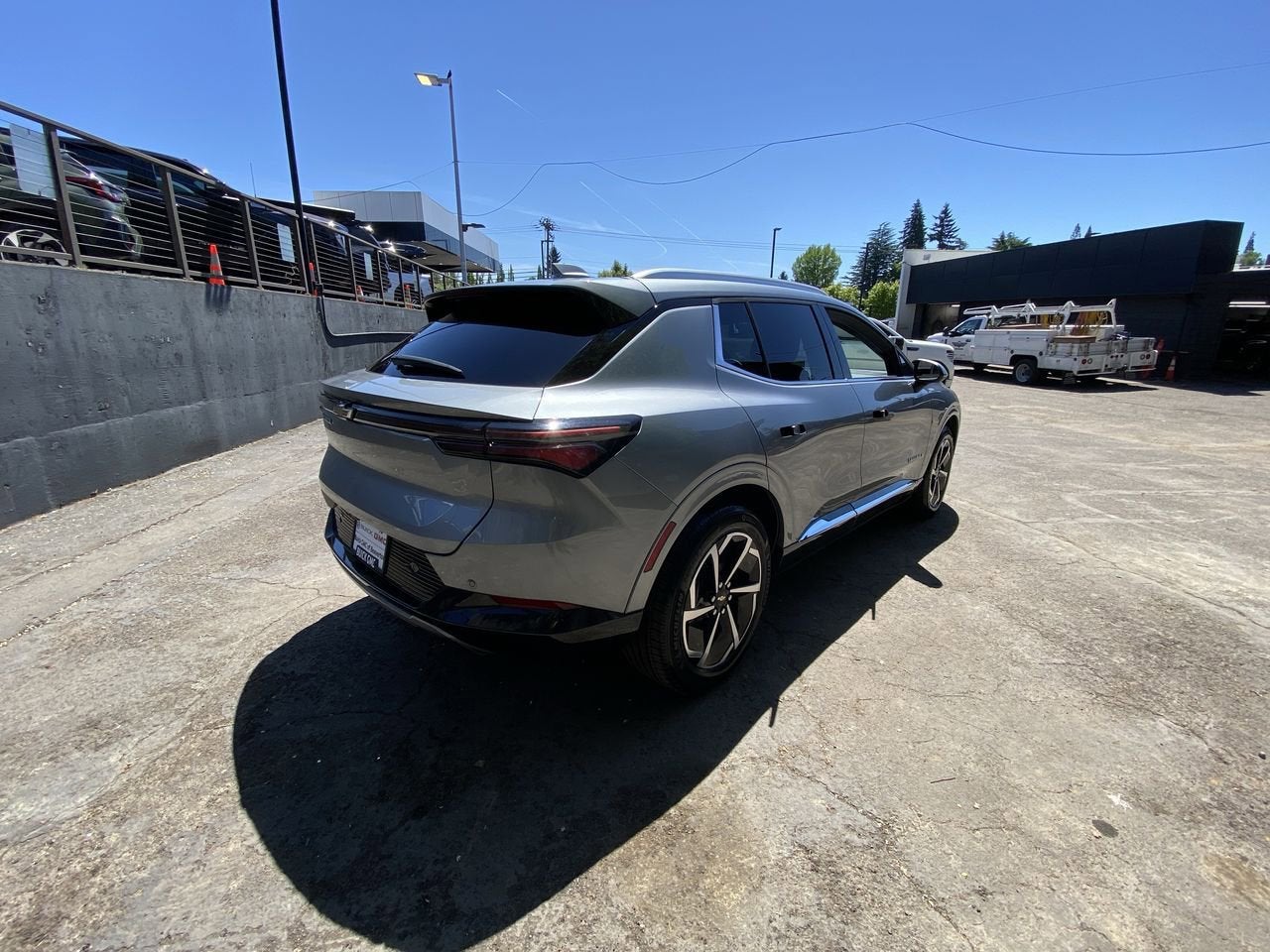2025 Chevrolet Equinox EV LT