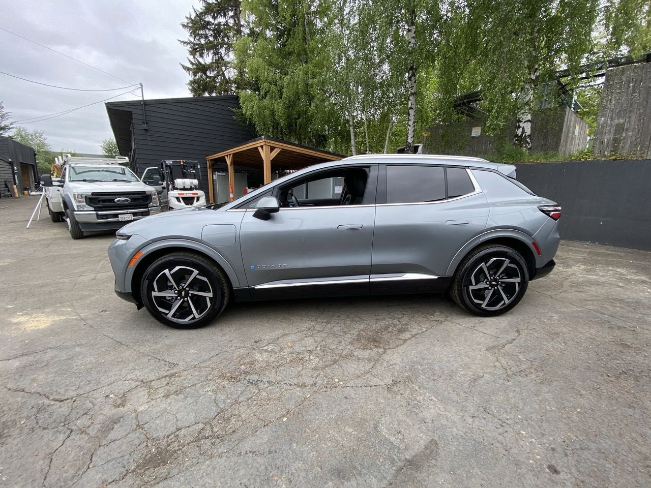 2025 Chevrolet Equinox EV LT