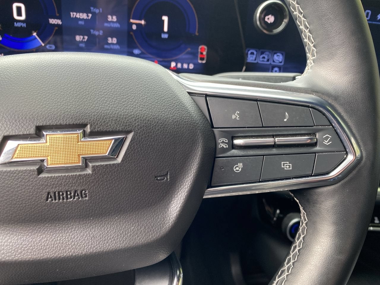 2024 Chevrolet Equinox EV 2LT