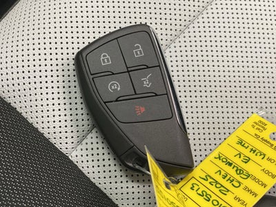 2025 Chevrolet Equinox EV LT