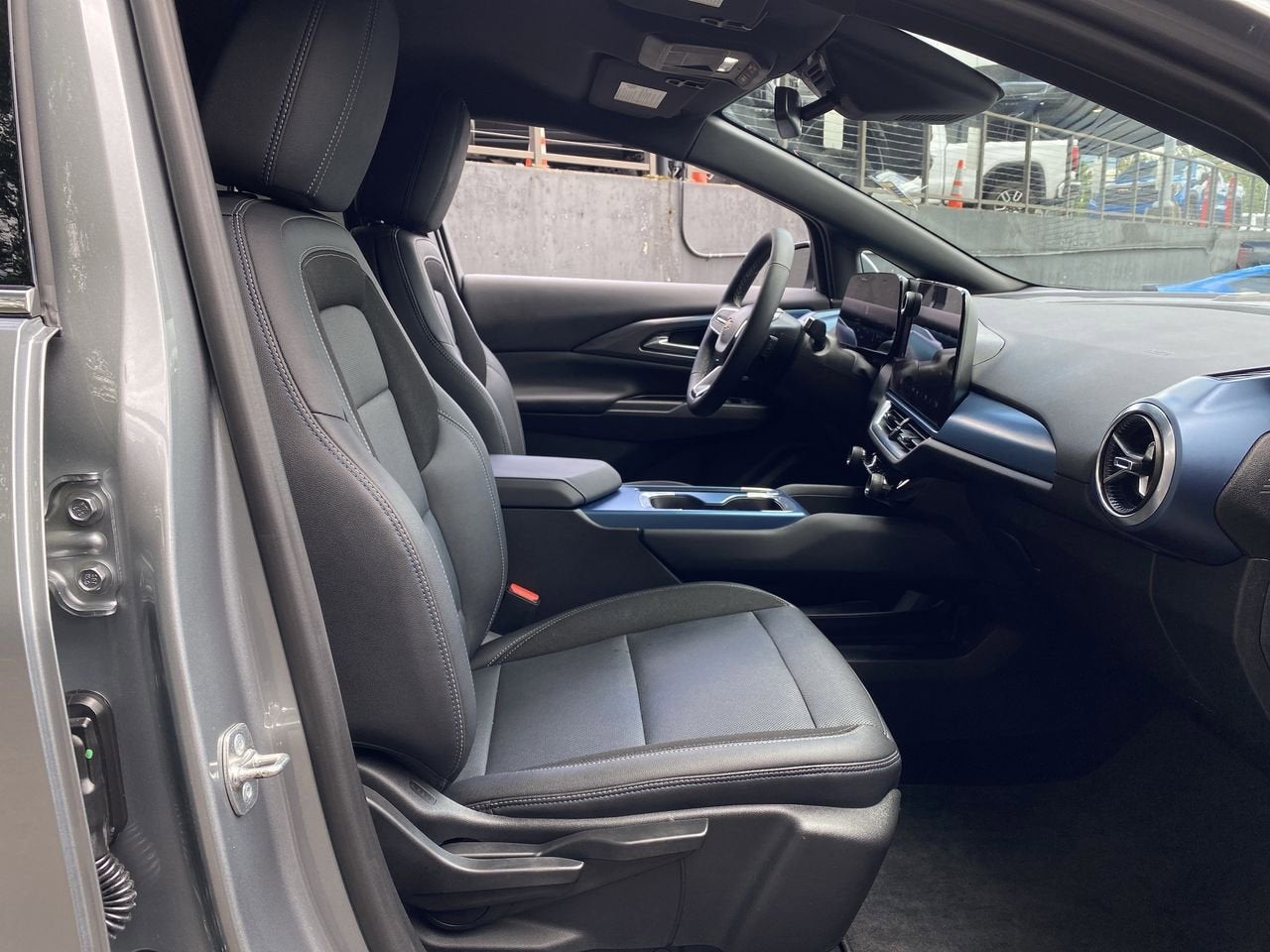 2024 Chevrolet Equinox EV 2LT