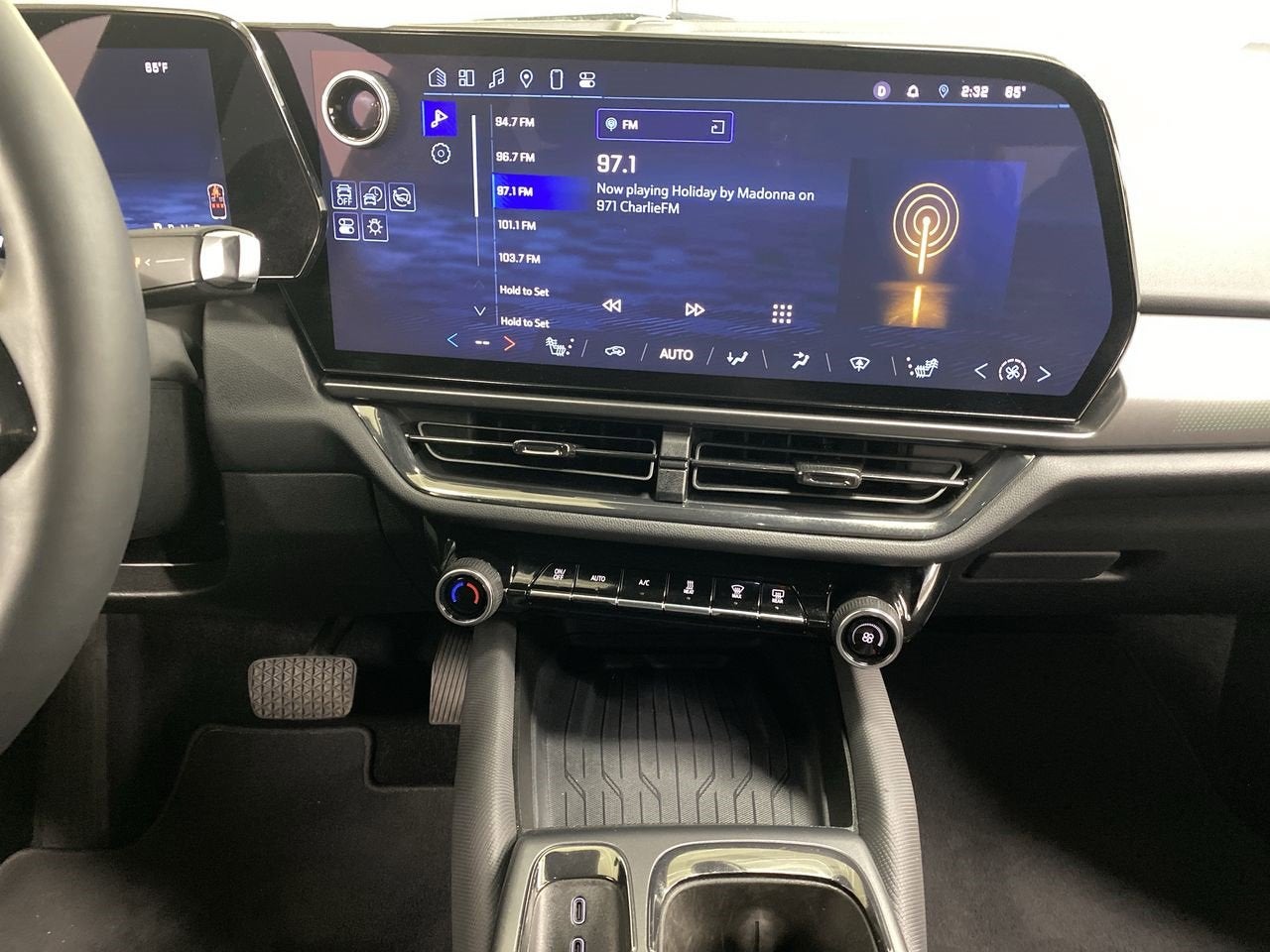 2024 Chevrolet Equinox EV RS