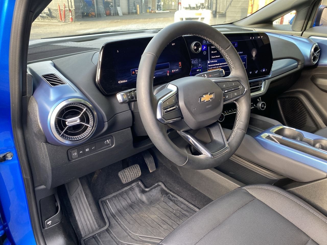 Used 2025 Chevrolet Equinox EV LT with VIN 3GN7DNRP8SS192741 for sale in Portland, OR