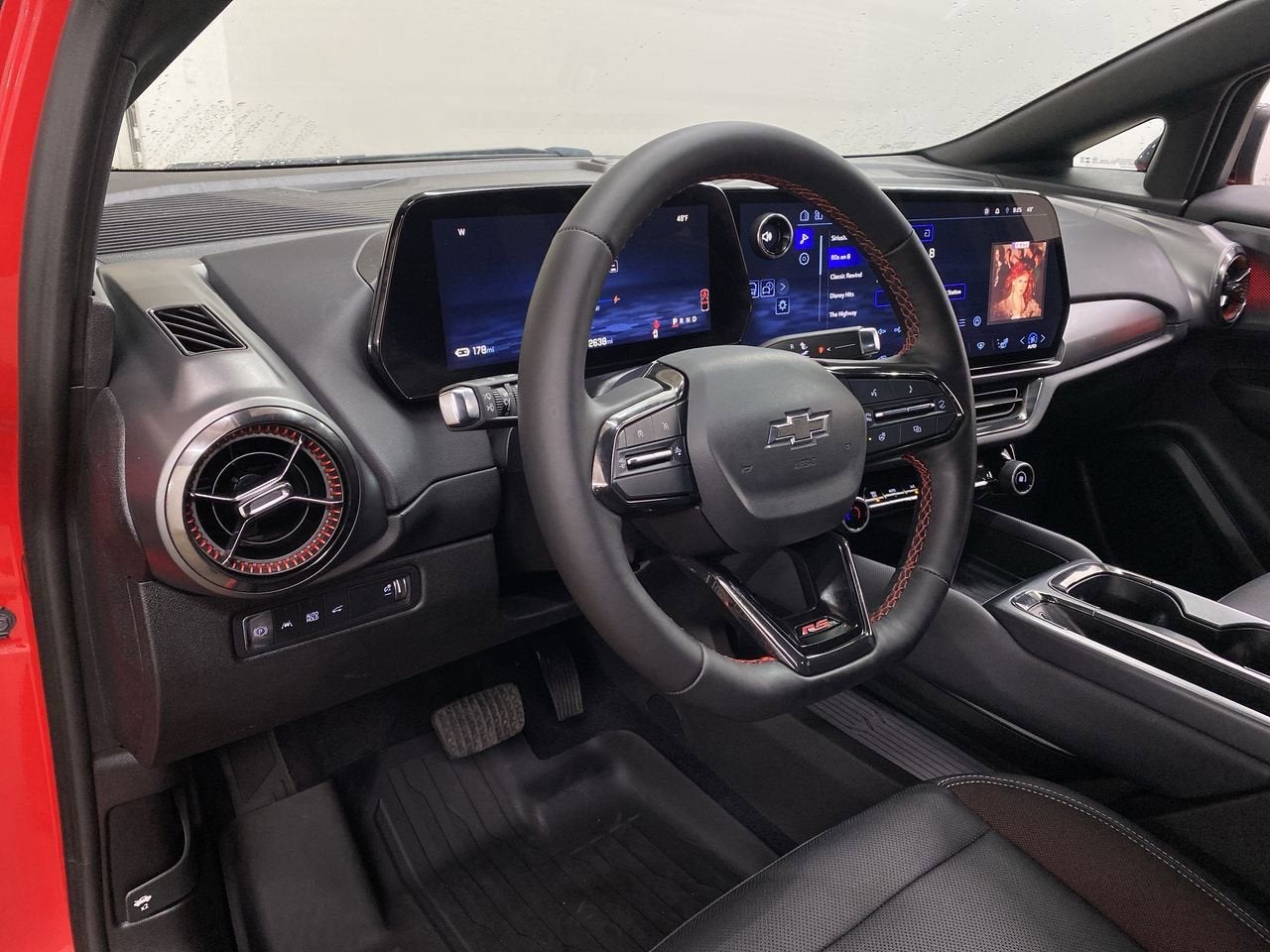 Used 2024 Chevrolet Equinox EV RS with VIN 3GN7DSRR0RS255096 for sale in Portland, OR