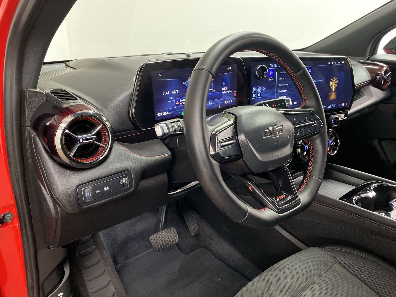 Used 2024 Chevrolet Blazer EV RS with VIN 3GNKDCRJ1RS100079 for sale in Portland, OR