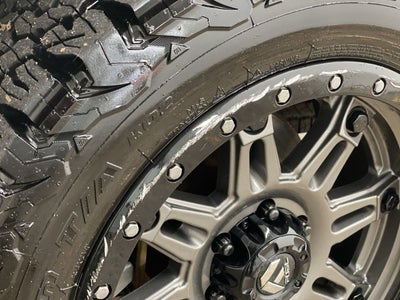 2012 Chevrolet Avalanche LTZ