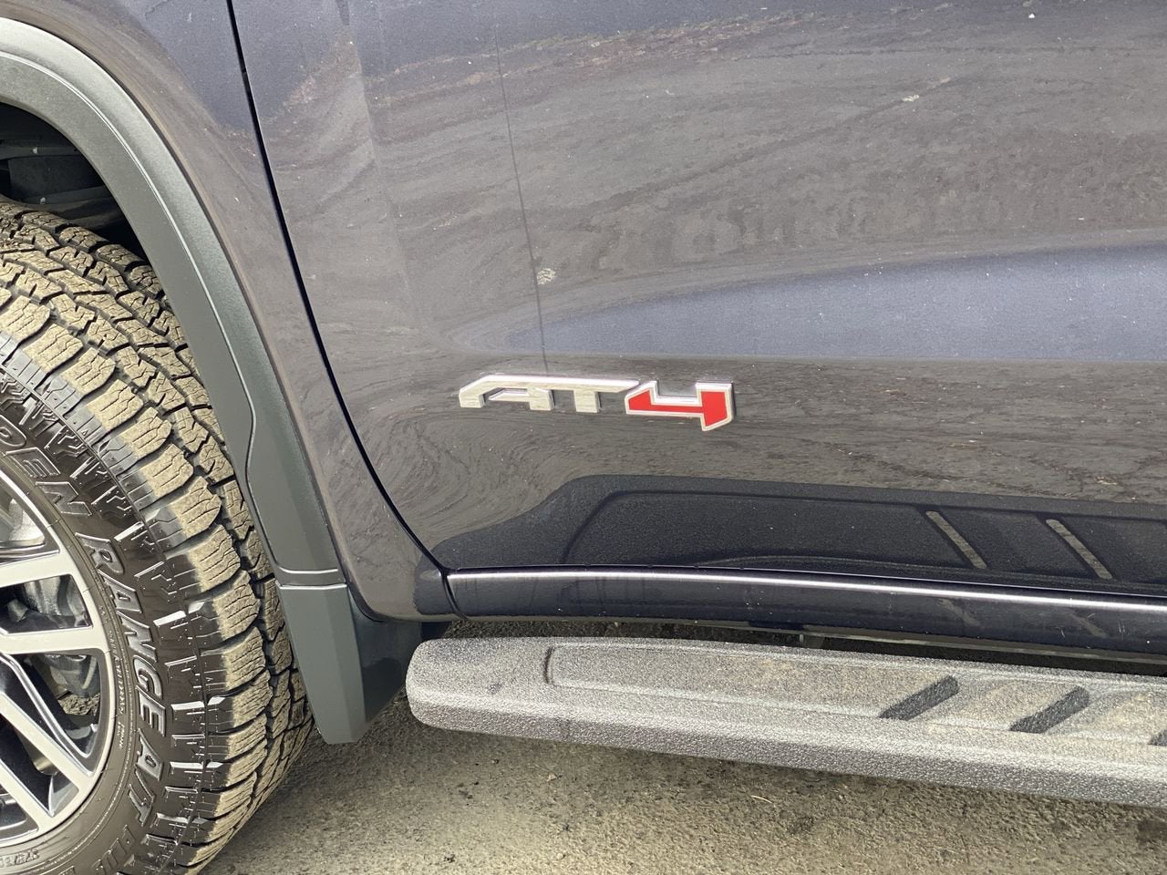 2024 GMC Sierra 1500 AT4