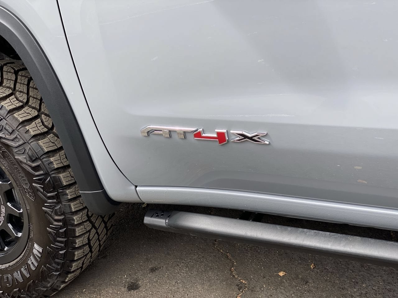 2025 GMC Sierra 1500 AT4X