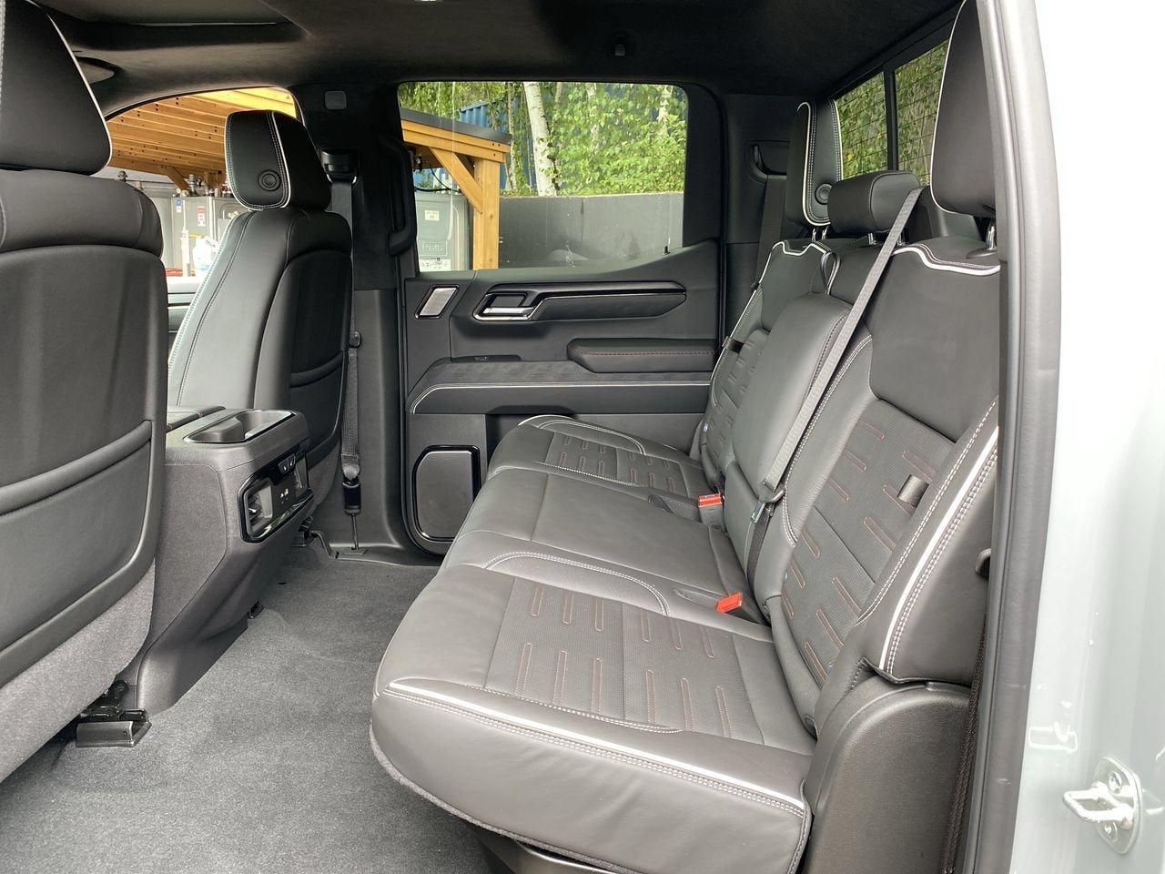 2025 GMC Sierra 1500 AT4X