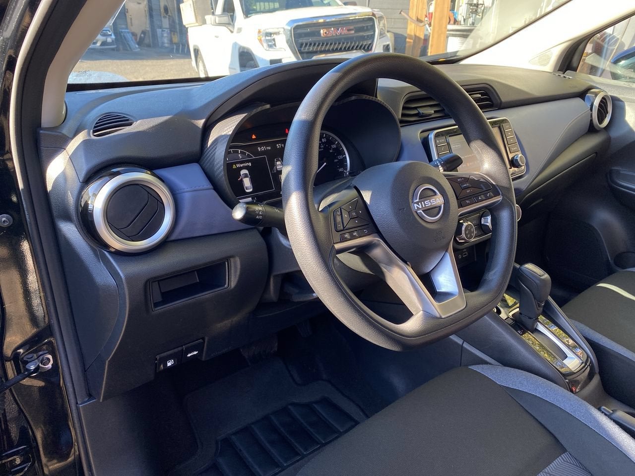 2024 Nissan Versa SV