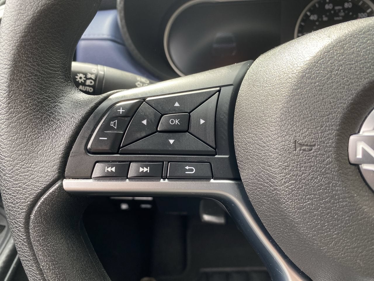 2024 Nissan Versa SV