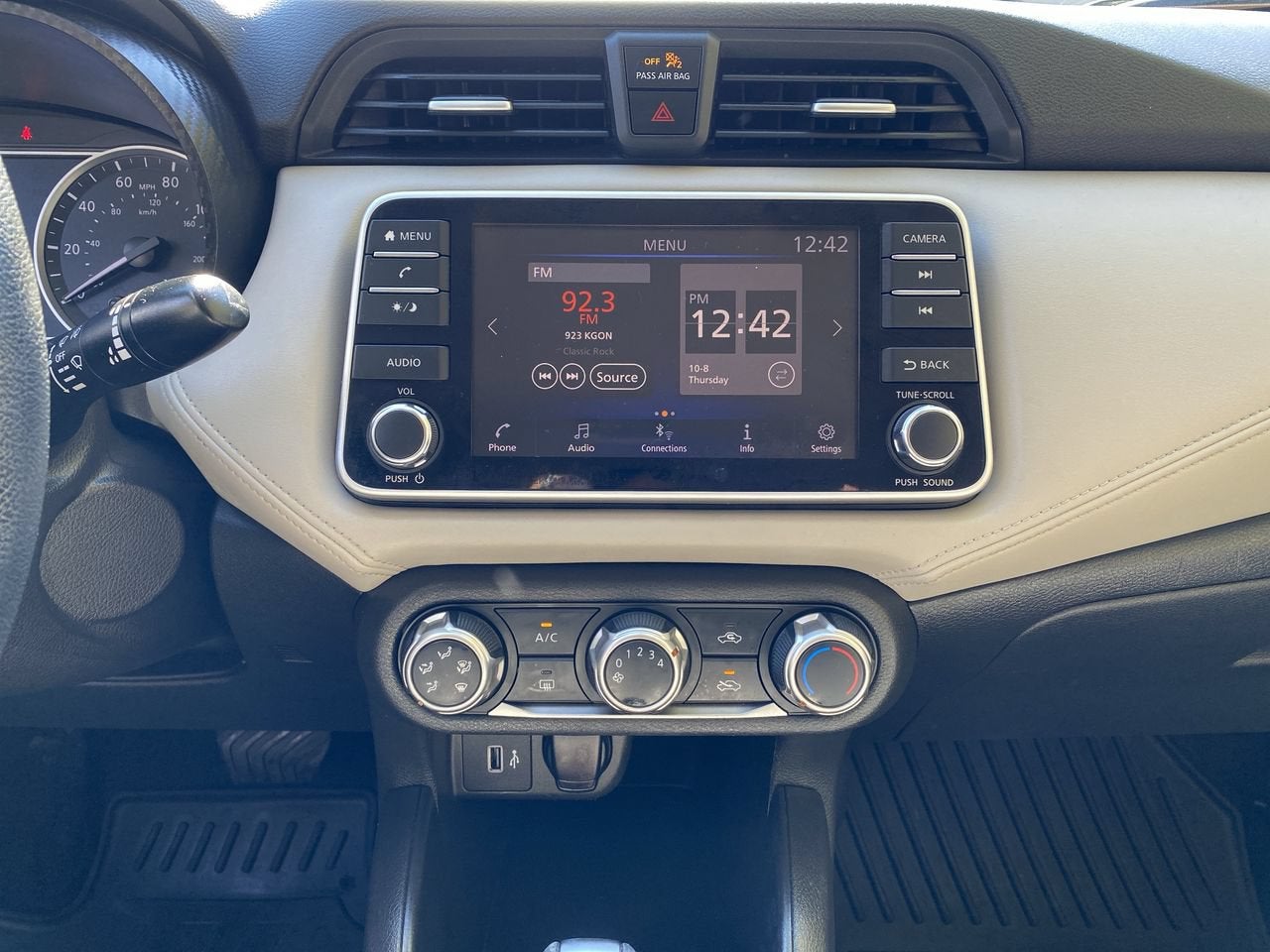 2020 Nissan Versa SV