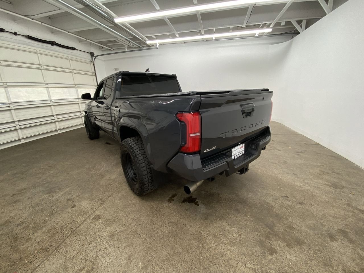 2024 Toyota Tacoma 4WD SR5