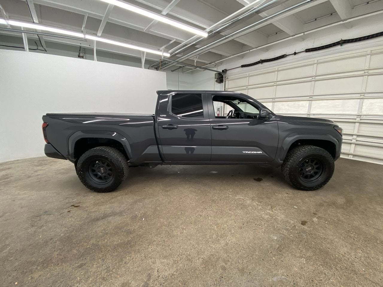 2024 Toyota Tacoma 4WD SR5