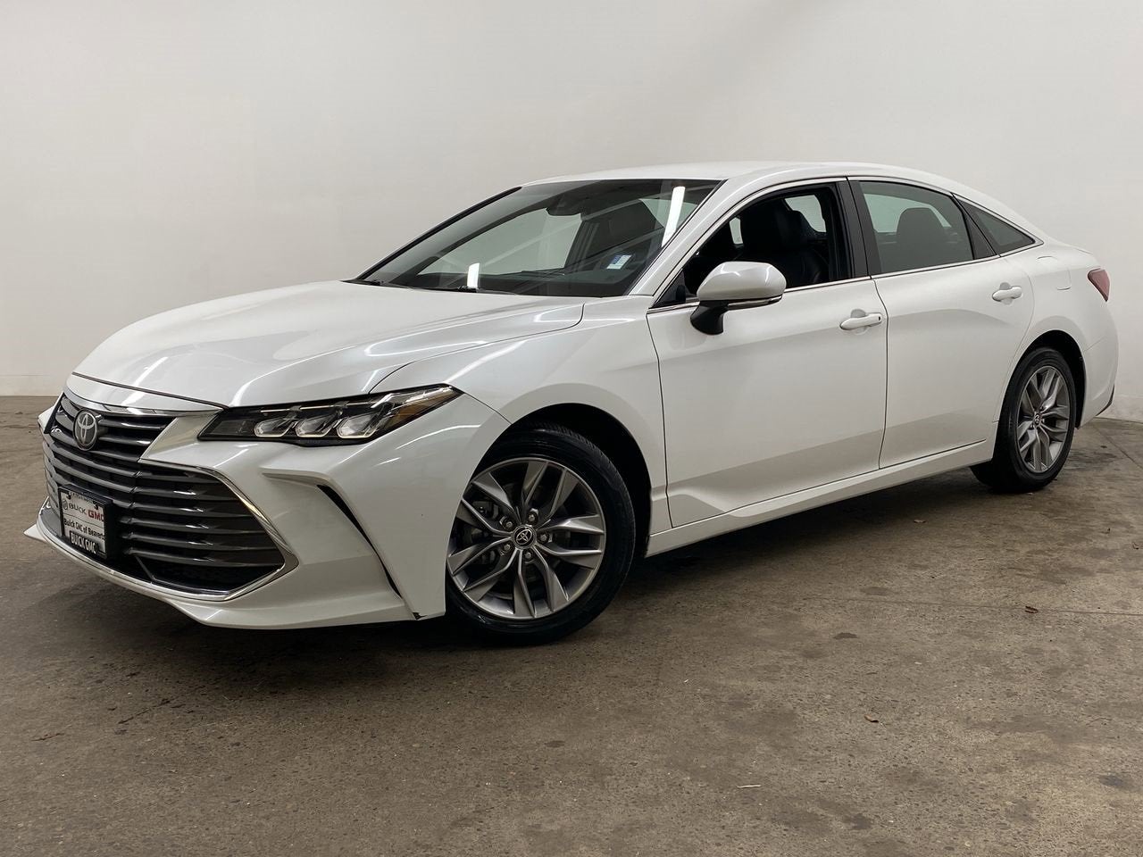 2022 Toyota Avalon XLE