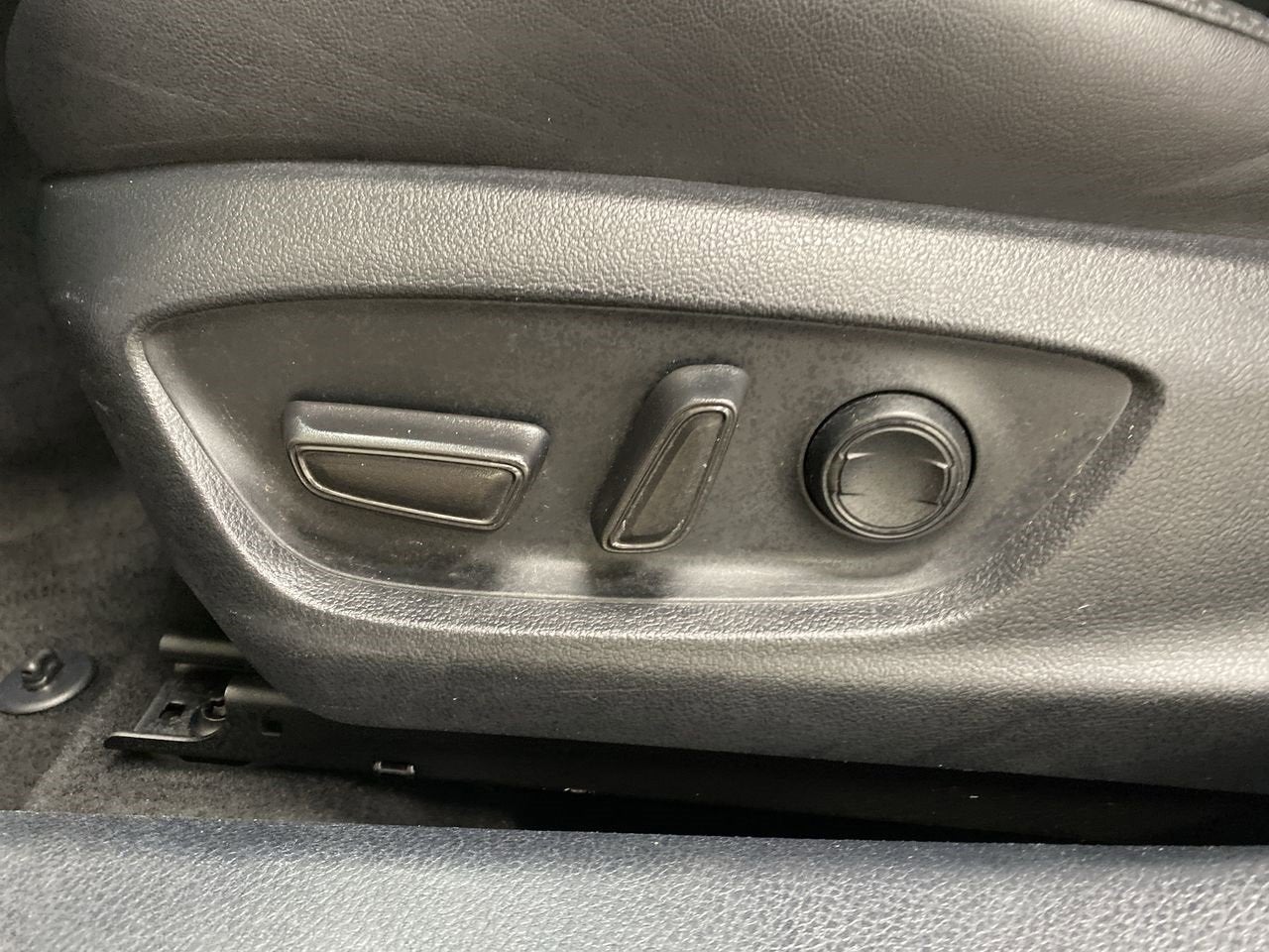 2022 Toyota Avalon XLE