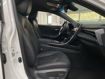 2022 Toyota Avalon XLE
