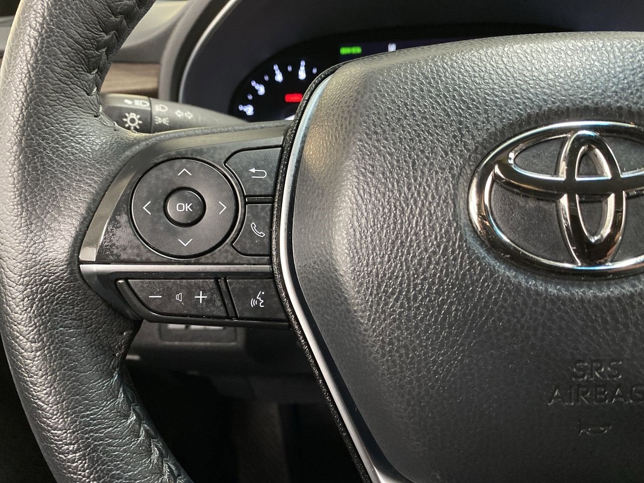 2022 Toyota Avalon XLE