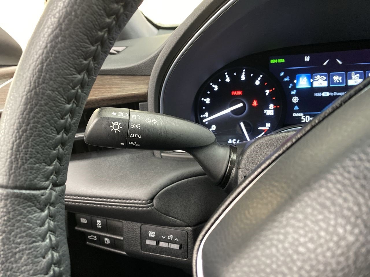 2022 Toyota Avalon XLE