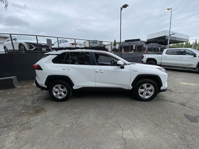 2021 Toyota RAV4 Hybrid XLE