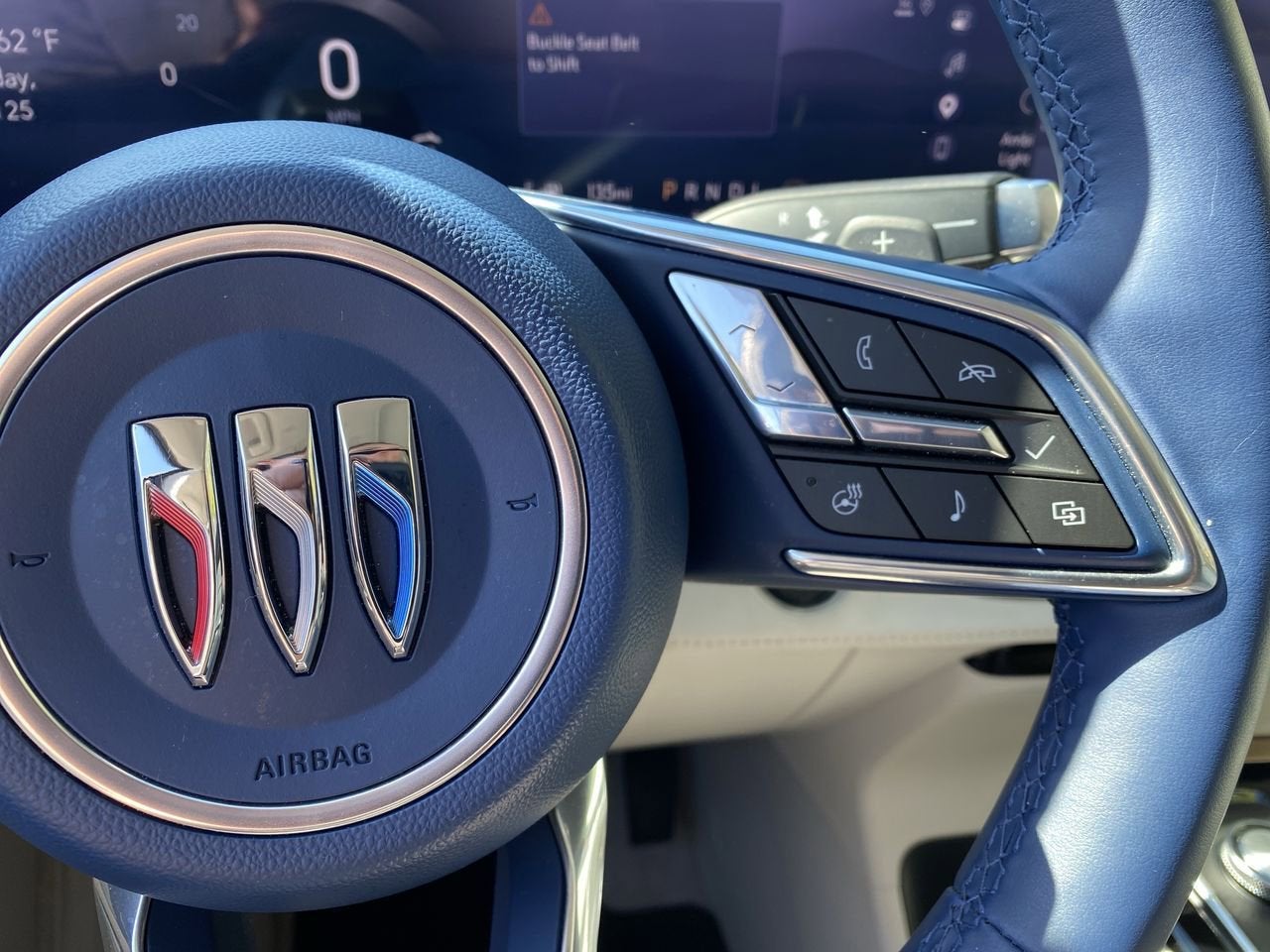 2025 Buick Enclave Avenir