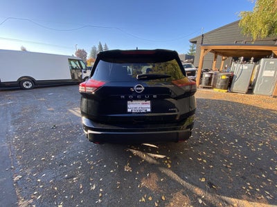 2025 Nissan Rogue SV