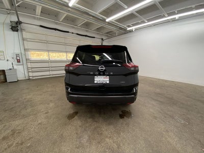 2025 Nissan Rogue SV