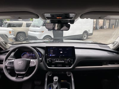 2026 Toyota Grand Highlander LE