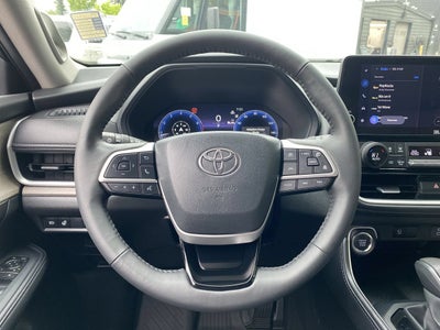 2026 Toyota Grand Highlander LE