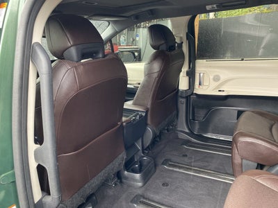 2022 Toyota Sienna Platinum