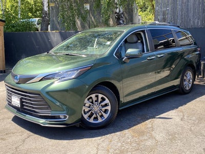 2022 Toyota Sienna XLE