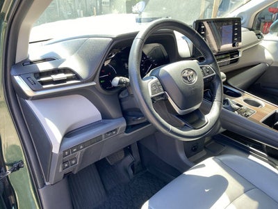 2022 Toyota Sienna XLE