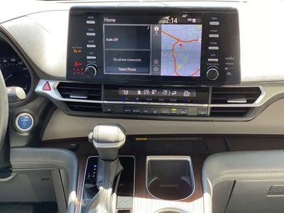 2022 Toyota Sienna XLE