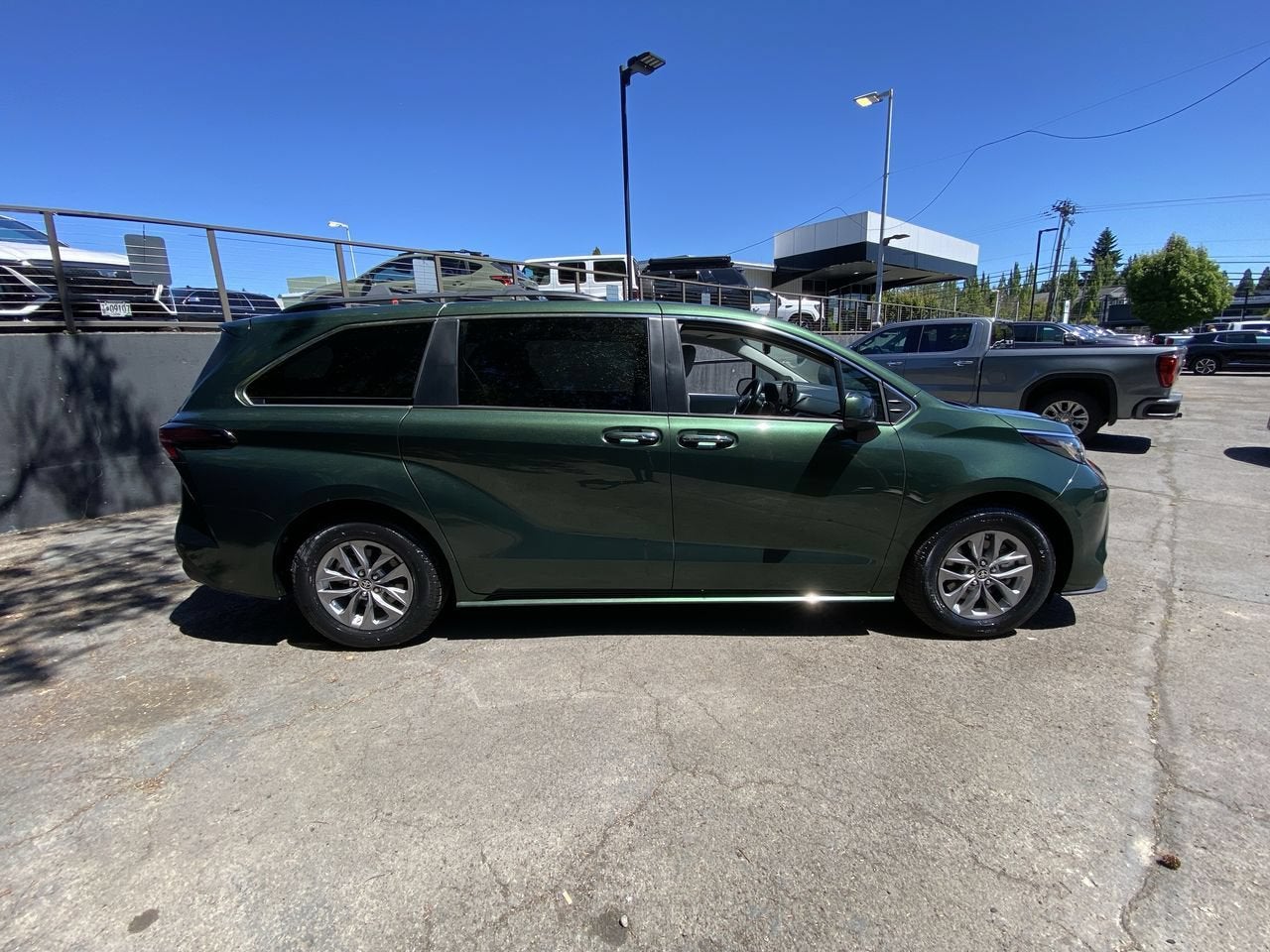 2022 Toyota Sienna XLE