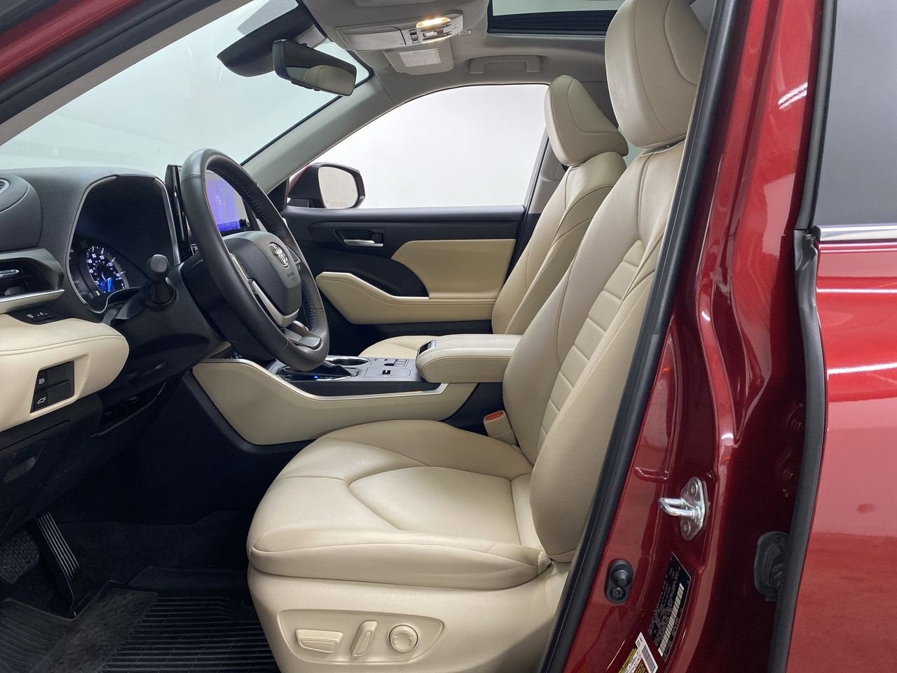 2023 Toyota Highlander Hybrid XLE