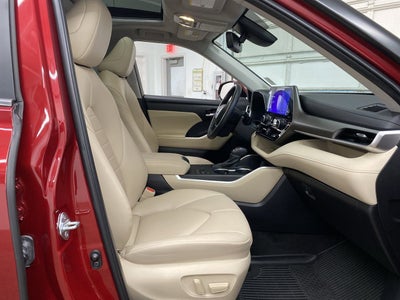 2023 Toyota Highlander Hybrid XLE