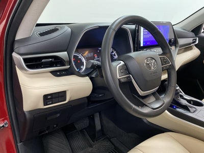 2023 Toyota Highlander Hybrid XLE