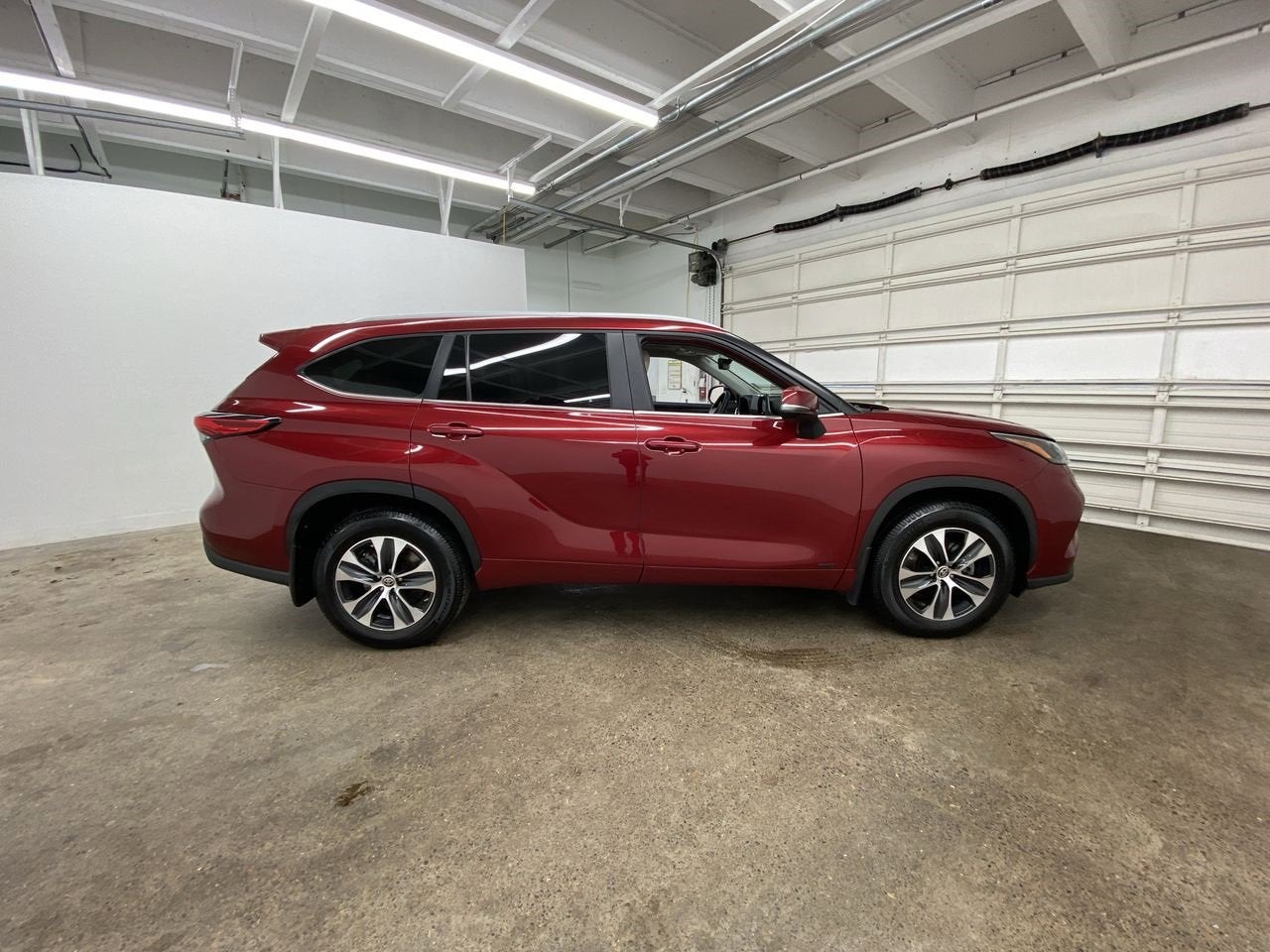2023 Toyota Highlander Hybrid XLE