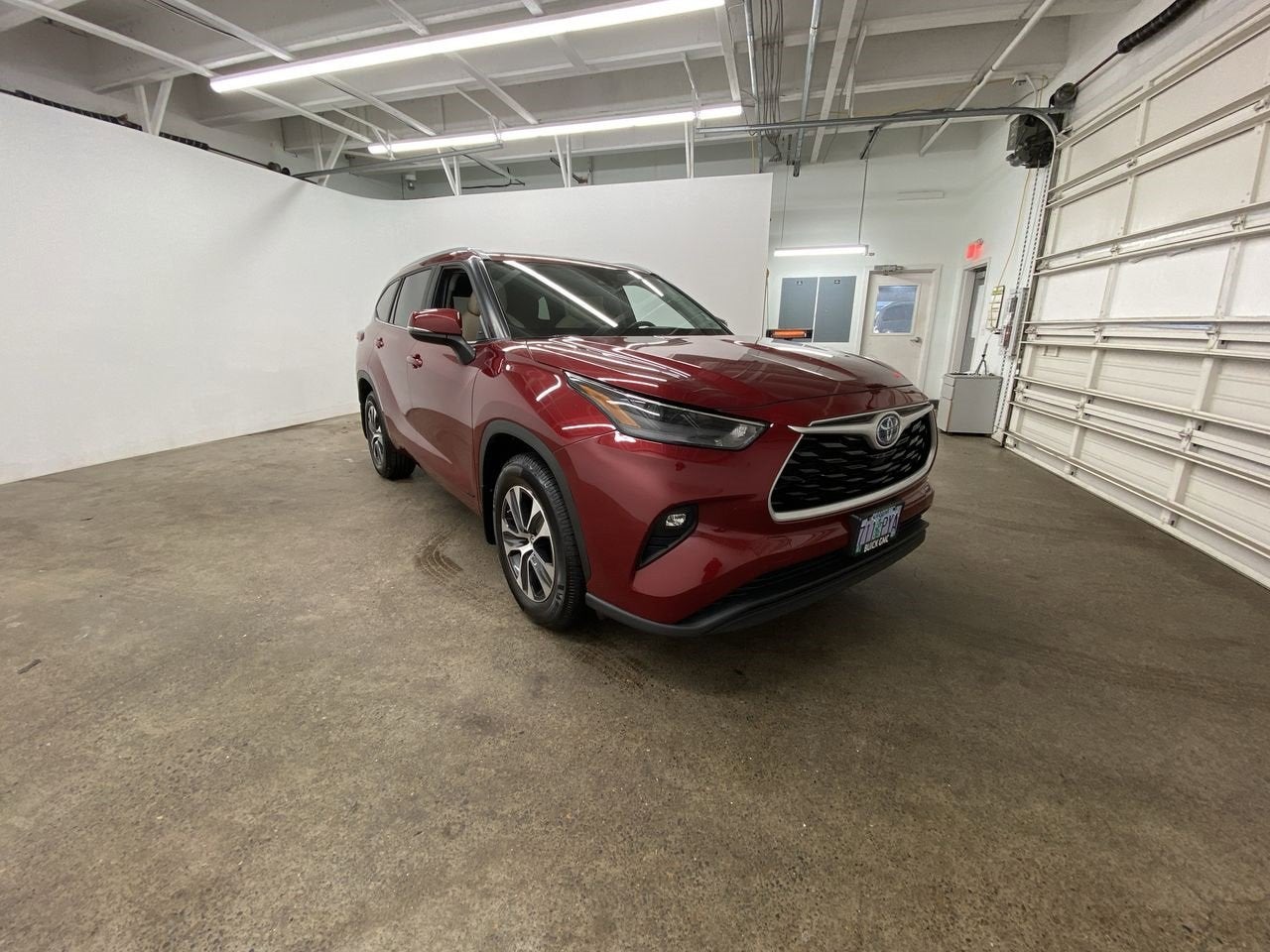 2023 Toyota Highlander Hybrid XLE