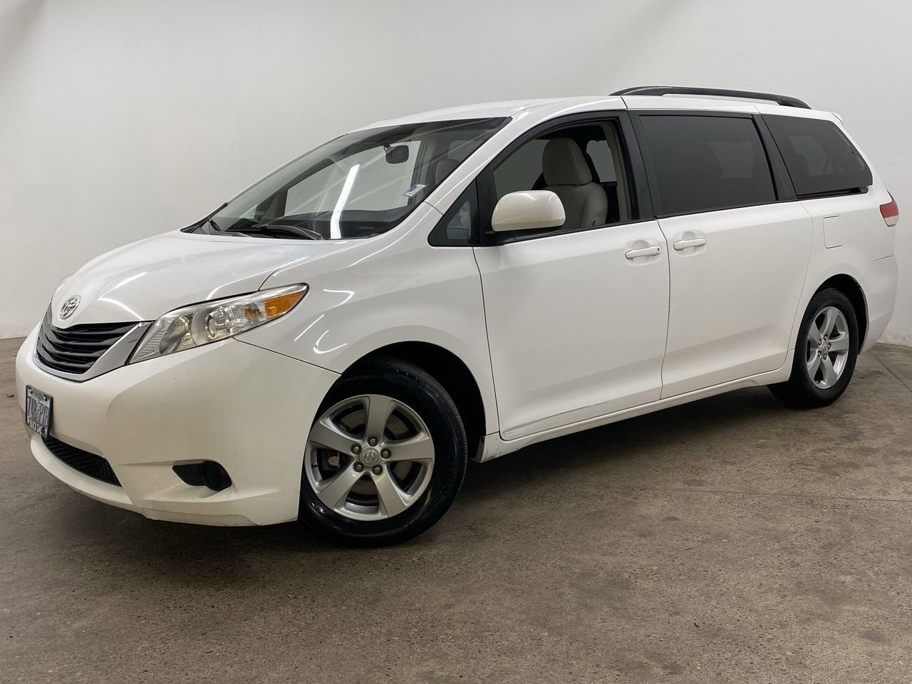 2012 Toyota Sienna LE AAS
