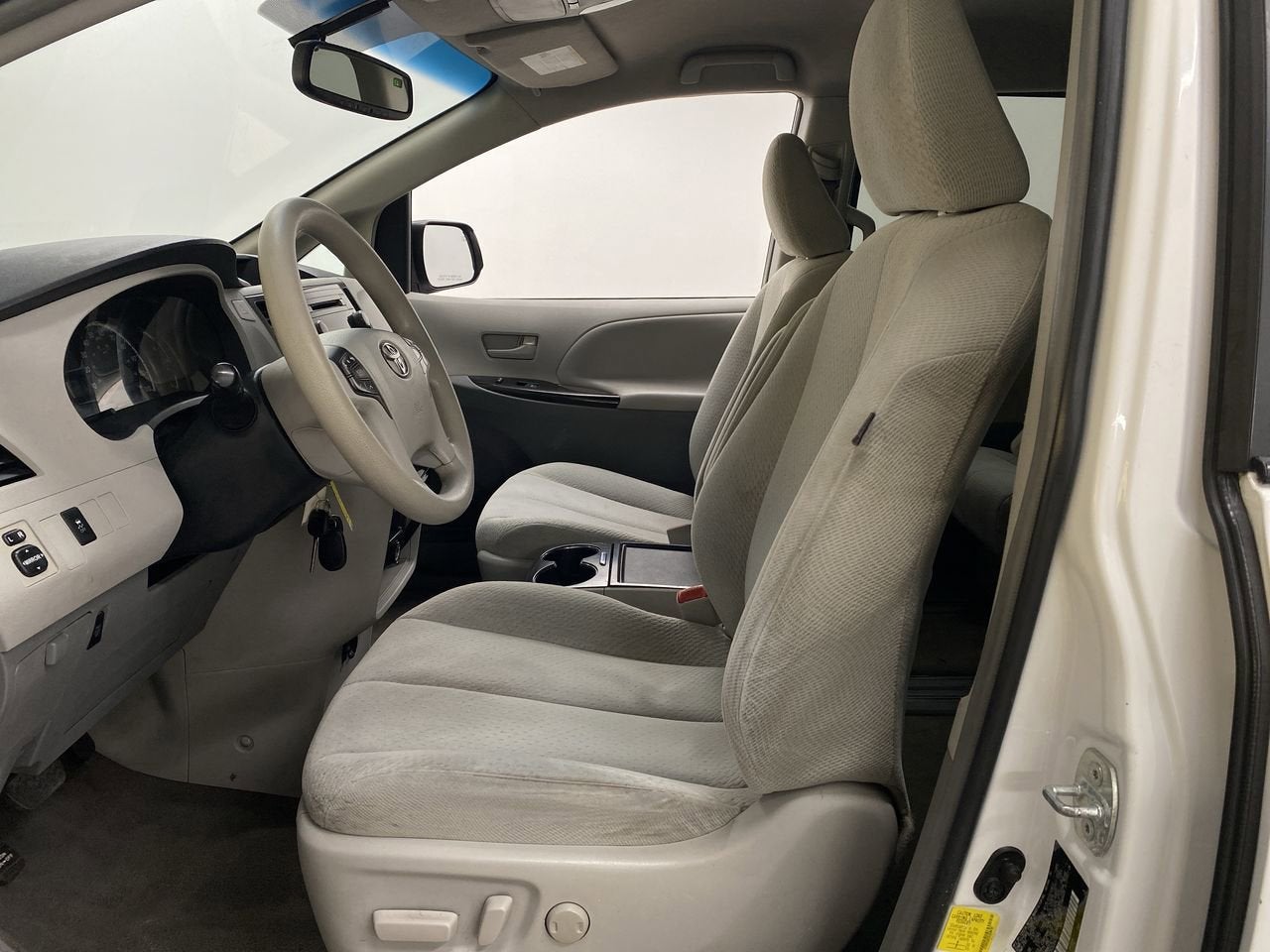 2012 Toyota Sienna LE AAS