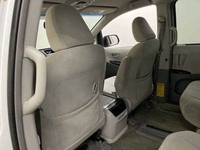 2012 Toyota Sienna LE AAS