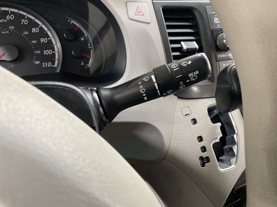 2012 Toyota Sienna LE AAS