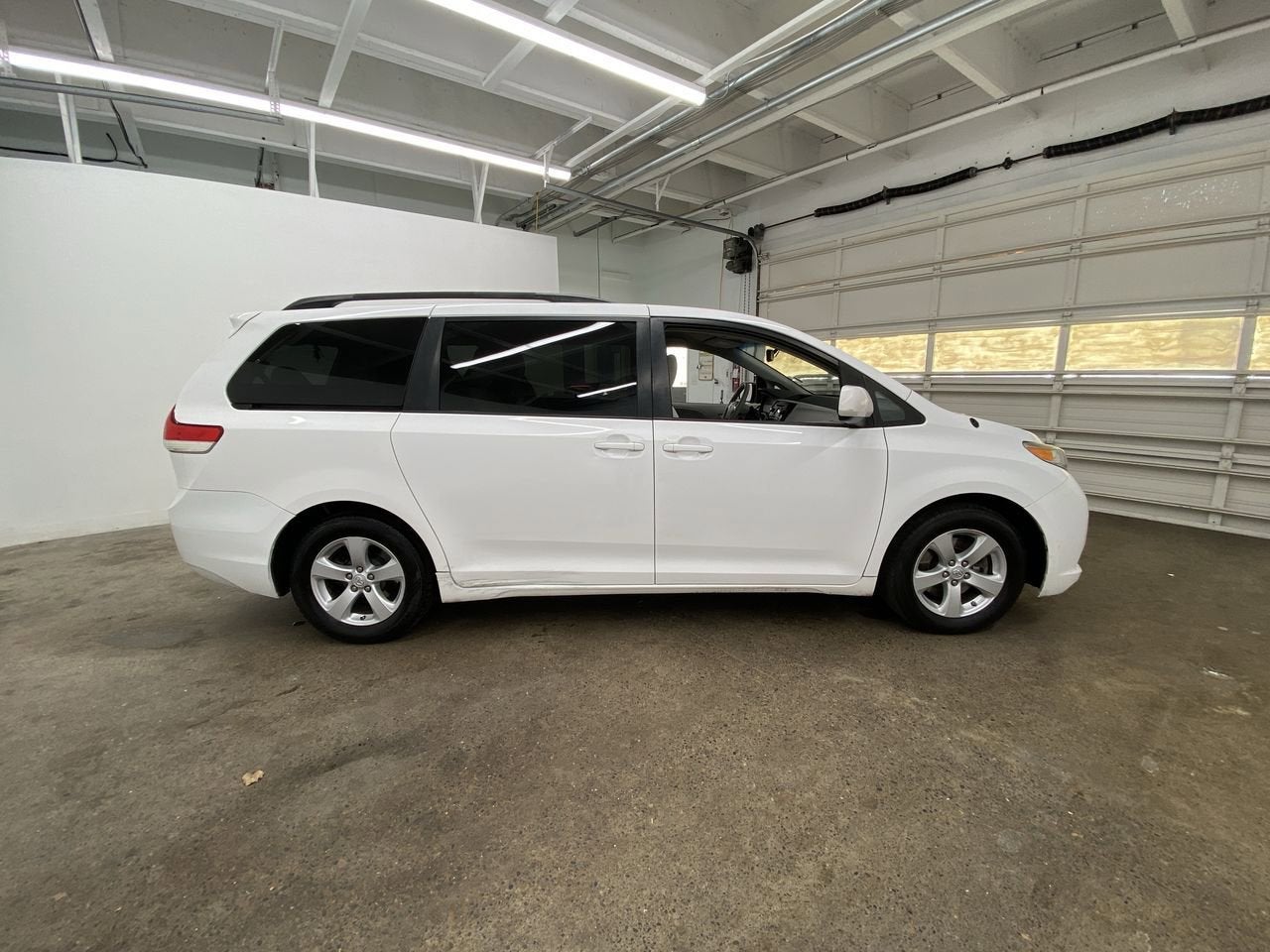 2012 Toyota Sienna LE AAS