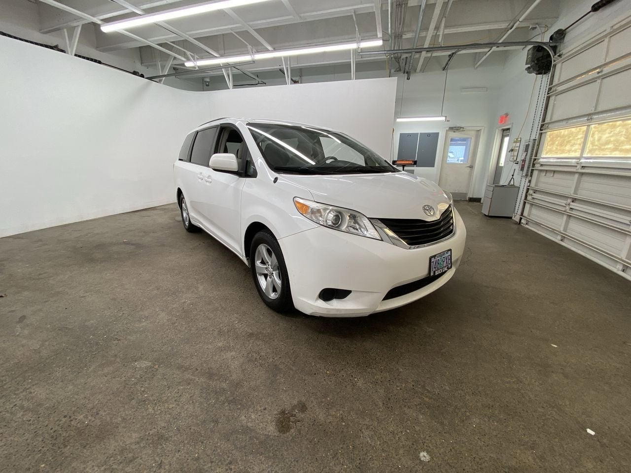 2012 Toyota Sienna LE AAS