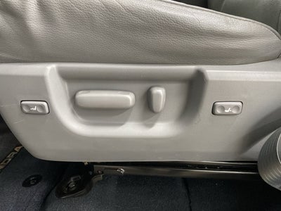 2013 Toyota Tundra 4WD Truck LTD