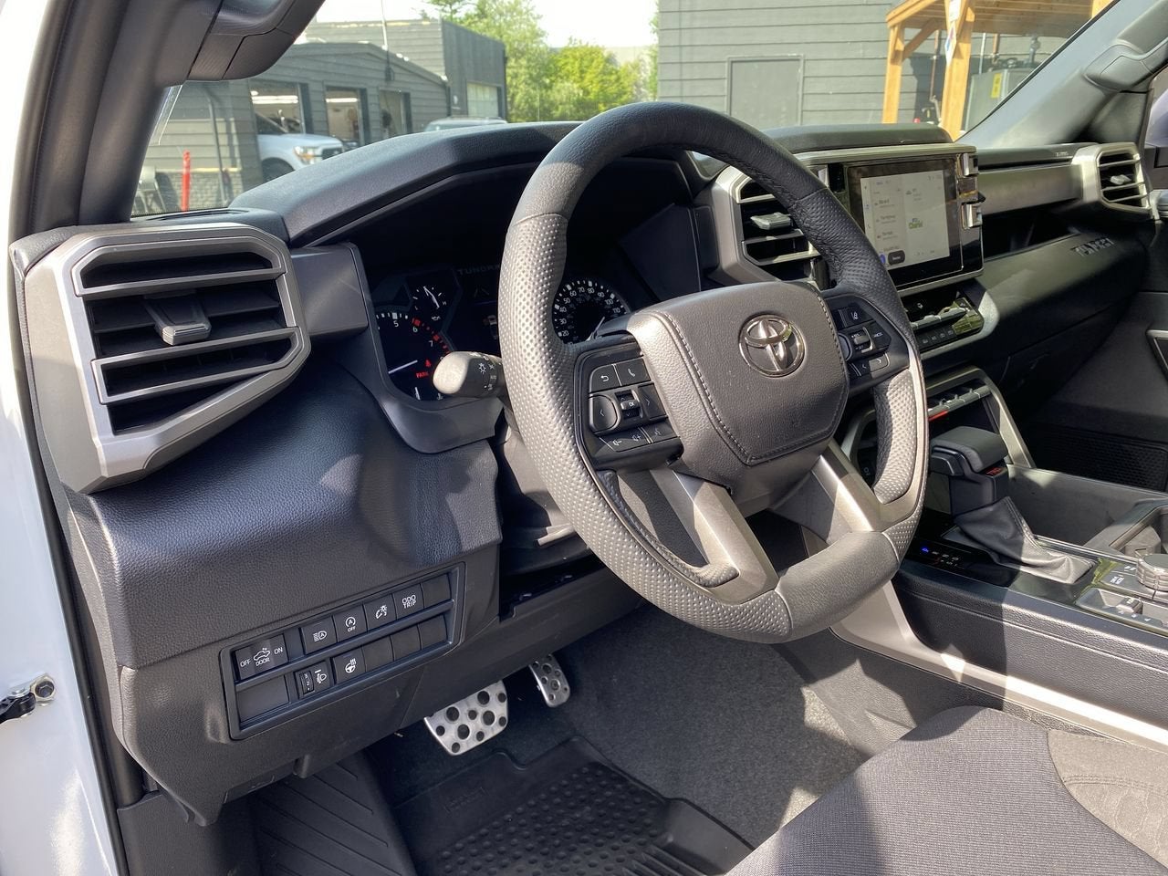 2025 Toyota Tundra 4WD SR