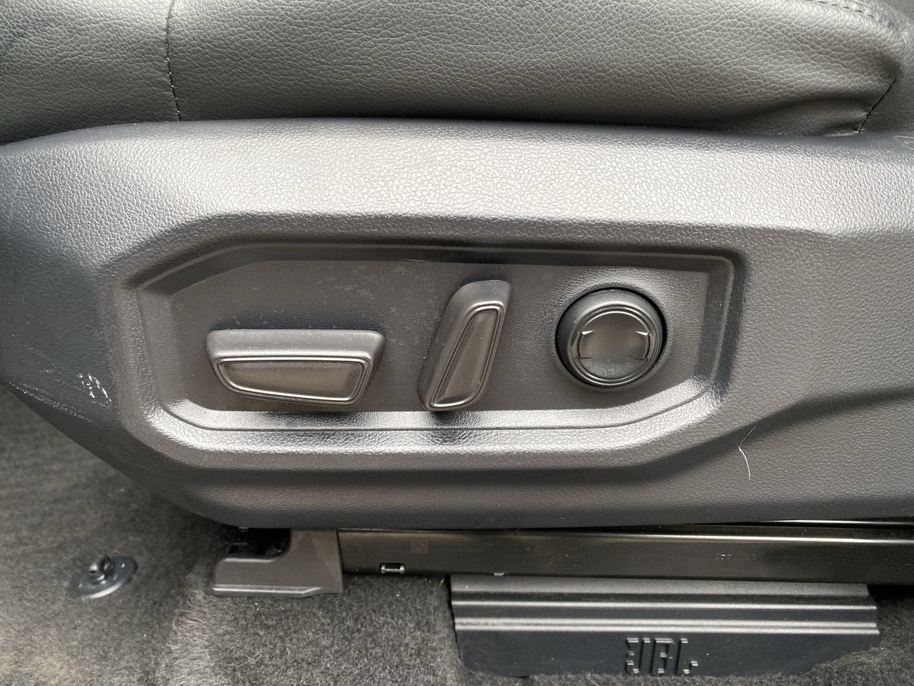 2025 Toyota Tundra 4WD SR5
