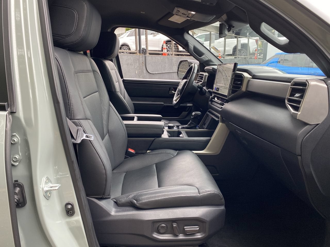 2025 Toyota Tundra 4WD SR5
