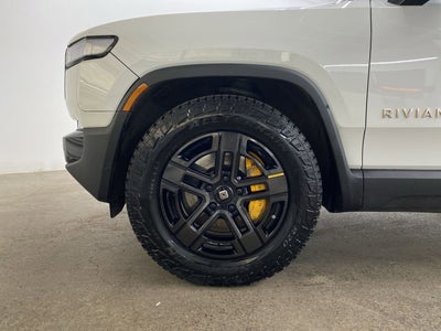2023 RIVIAN R1S Adventure